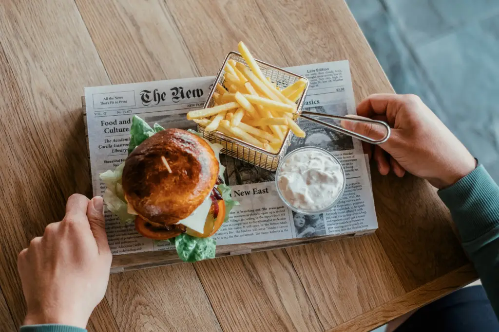 Burger s hranolkami